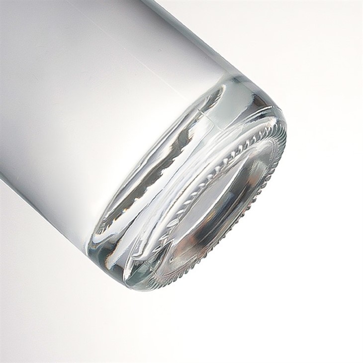 200ml/700ml Clear Spirits Glass Bottle Gin Bottle, Bar Top